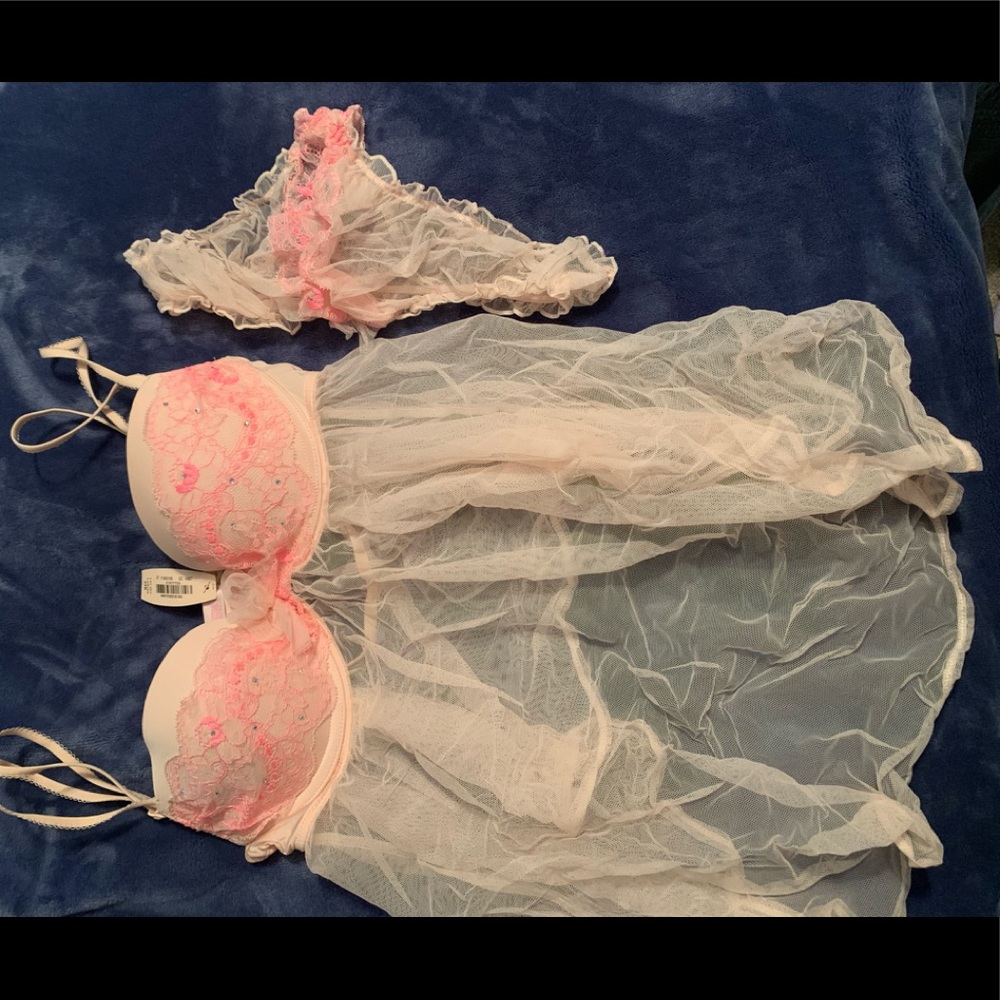 Victoria’s Secret 2 piece lingerie set